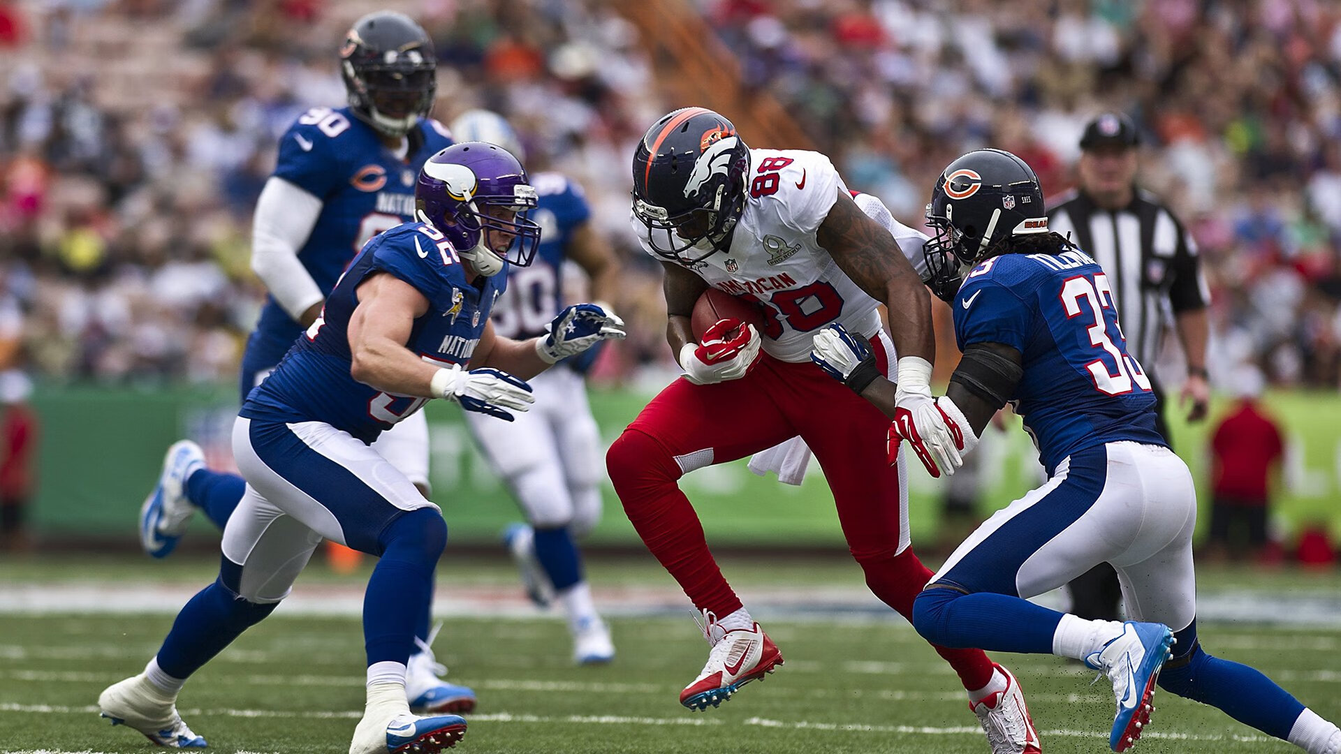 校园足球联赛火热进行，激发学生兴趣，开展校园足球赛的好处